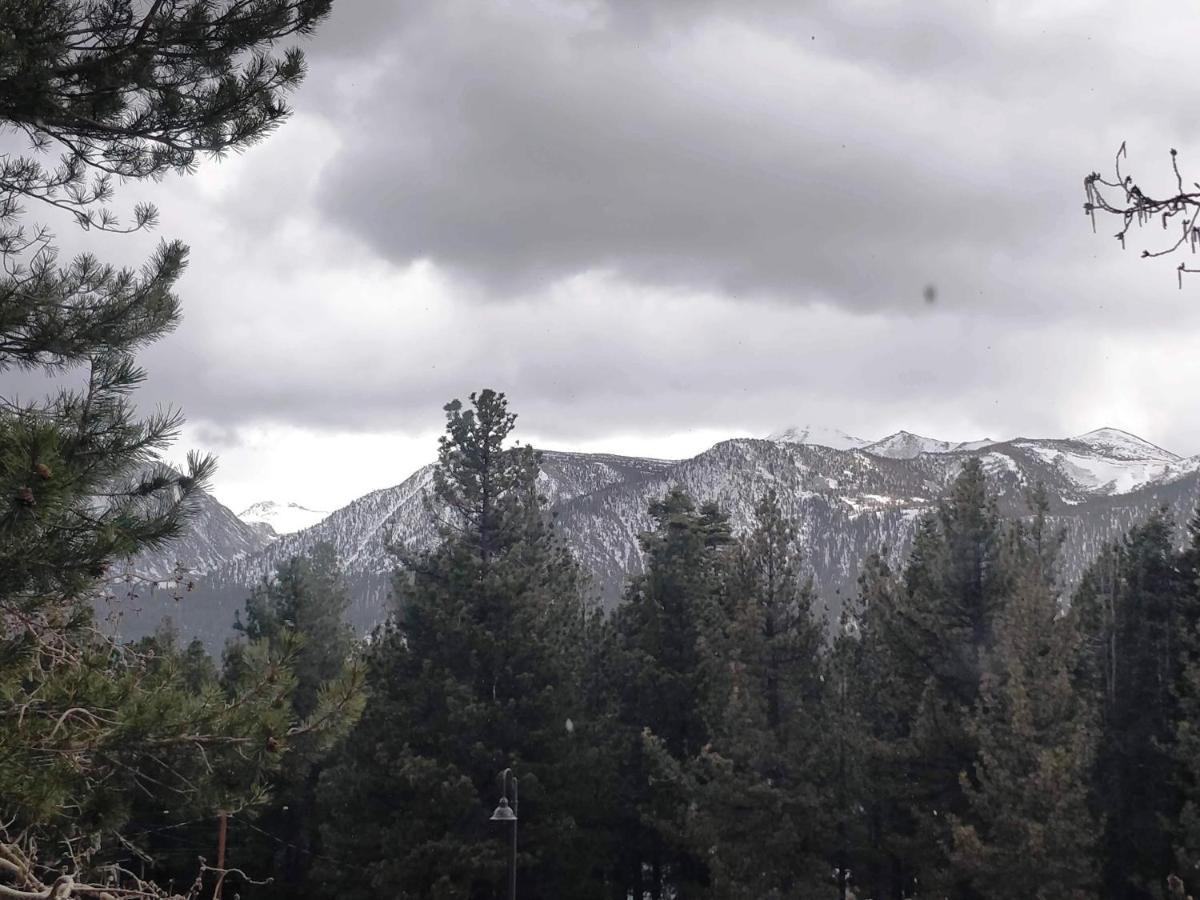 Ventura Grand Inn Mammoth Lakes Bagian luar foto