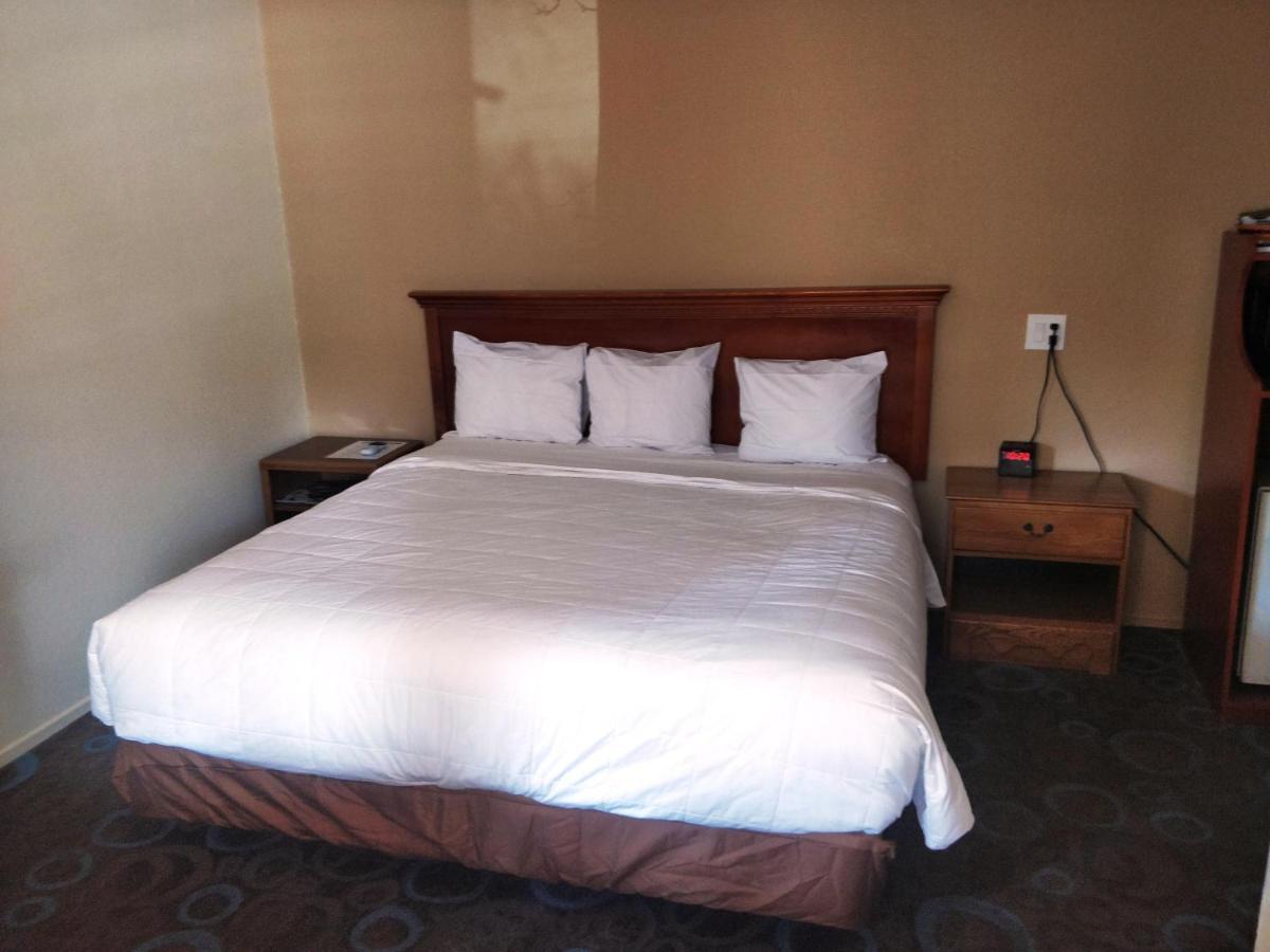 Ventura Grand Inn Mammoth Lakes Bagian luar foto