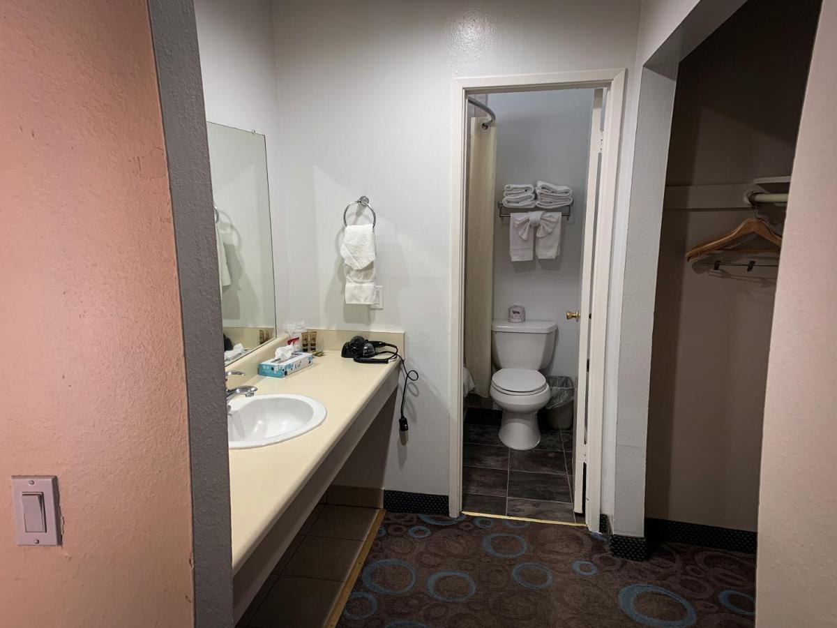 Ventura Grand Inn Mammoth Lakes Bagian luar foto